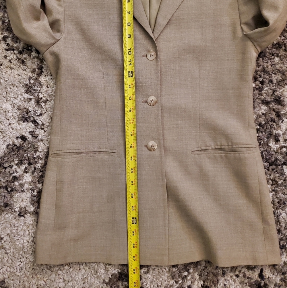 Women's Sophisticated Balzer Size 4 - Picture 7 of 7